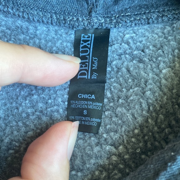 Banff Youth Hoodie size small - Picture 2 of 3